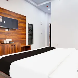 Hotel O Raj Gharana, Udaipur