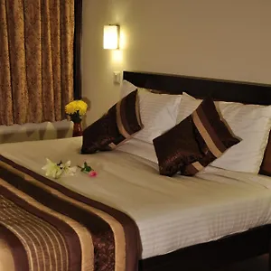 Golden Palm Bed & Breakfast